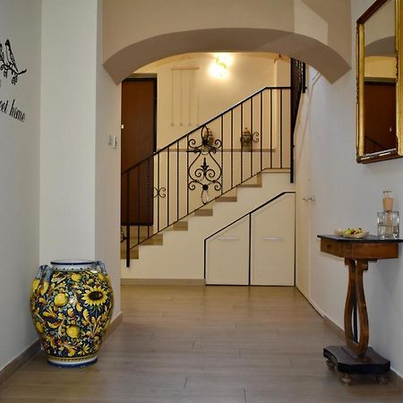Dimora Normanna Bed and Breakfast Aversa Exteriör bild