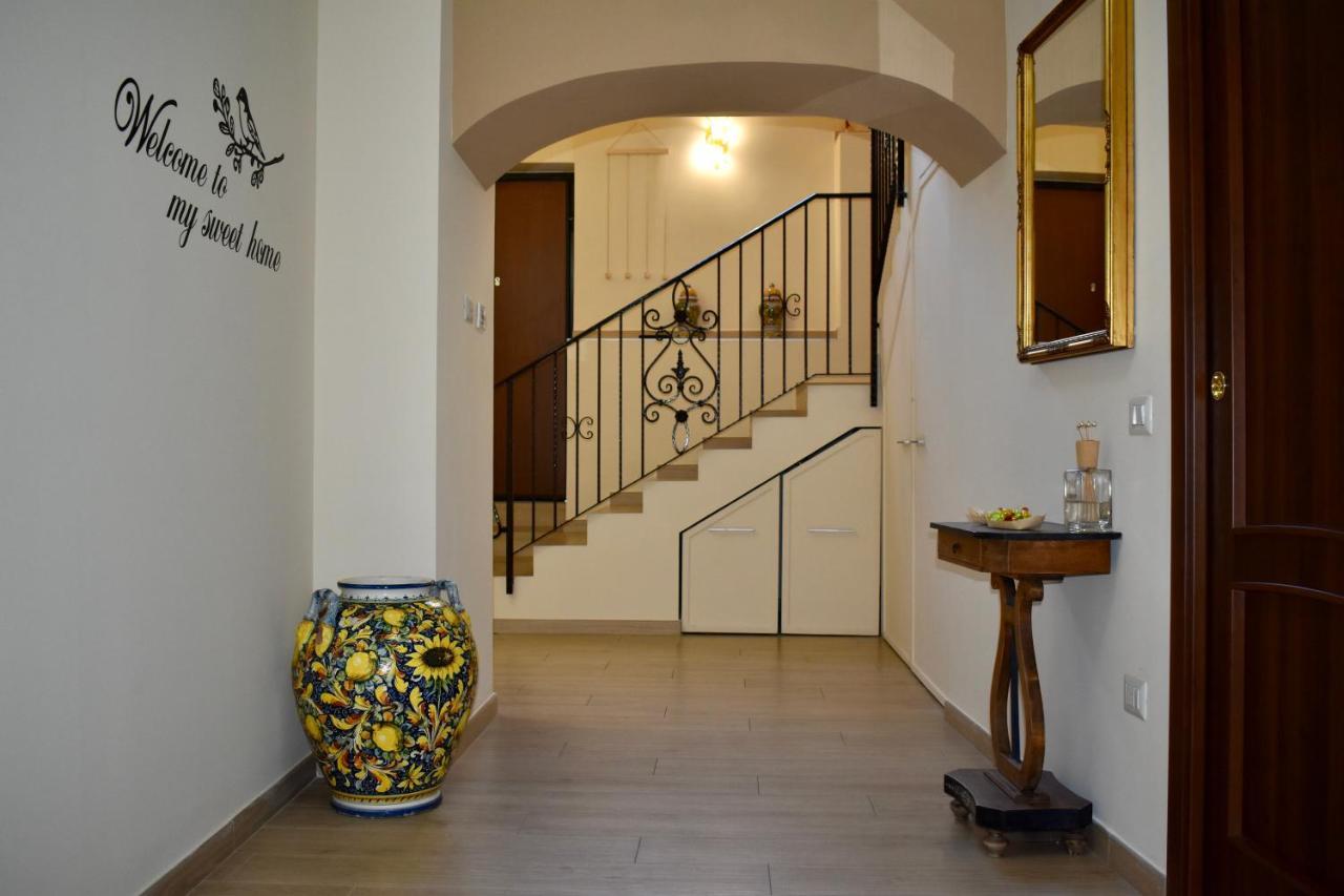 Dimora Normanna Bed and Breakfast Aversa Exteriör bild