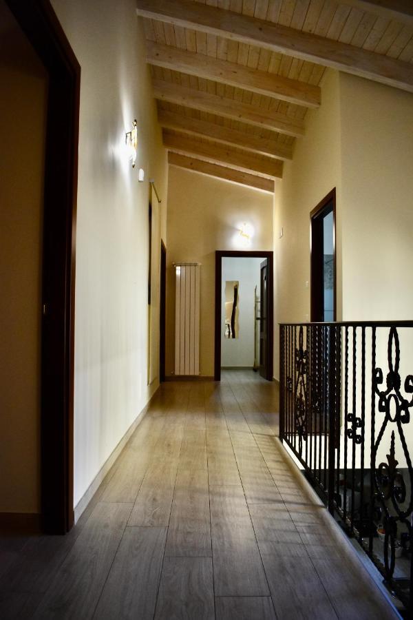 Dimora Normanna Bed and Breakfast Aversa Exteriör bild